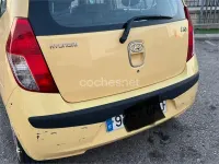 Usado Hyundai i10 Comfort 66 CV (48 kW) 2008 Amarillo Utilitario
