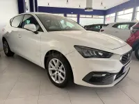 Usado Seat Leon Style 115 CV (84 kW) 2021 Blanco Berlina