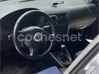 Usado VW Golf IV 110 CV (80 kW) 2000 Negro Berlina