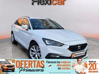 Usado Seat Leon Style 115 CV (84 kW) 2021 Blanco Familiar