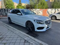 Usado Mercedes C220 AMG line 170 CV (125 kW) 2016 Blanco Familiar