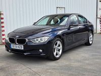 Usado BMW 318 Comfort Edition 143 HP (105 kW) 2014 Azul Sedan