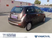 Usado Lancia Ypsilon 69 CV (50 kW) 2011 Marrón Utilitario