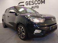 Usado Ssangyong (KGM) Tivoli Limited 115 CV (84 kW) 2019 Gris / plata SUV