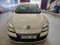 Usado Renault Mégane GrandTour Business 110 CV (80 kW) 2012 Blanco Familiar