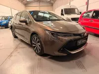 Usado Toyota Corolla Sport 196 CV (144 kW) 2023 Marrón Familiar