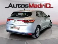 Usado Renault Mégane II Equilibre 115 CV (84 kW) 2023 Gris / plata Berlina