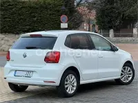 Usado VW Polo 75 CV (55 kW) 2017 Blanco Berlina