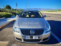 Usado VW Passat Highline 140 CV (102 kW) 2005 Beige Berlina