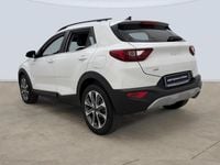 Usado Kia Stonic Style 100 CV (73 kW) 2025 Blanco SUV