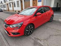 Usado Renault Mégane IV Zen 110 CV (80 kW) 2017 Rojo Utilitario
