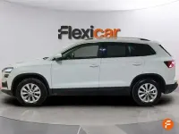 Usado Skoda Karoq Ambition 150 CV (110 kW) 2023 Blanco SUV