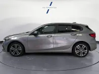 Usado BMW 118 150 CV (110 kW) 2022 Gris / plata Utilitario