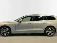 Usado Volvo V60 Core 197 CV (144 kW) 2025 Gris / plata Familiar