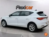 Usado Seat Leon Style 110 CV (80 kW) 2024 Blanco