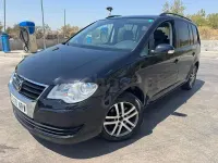 Usado VW Touran Highline 140 CV (102 kW) 2009 Negro Monovolumen