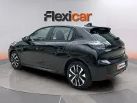Usado Peugeot 208 Style 102 CV (75 kW) 2024 Negro Utilitario