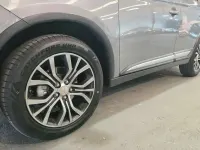 Usado Mitsubishi Outlander Motion 150 CV (110 kW) 2017 Gris SUV