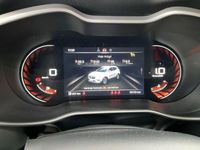 Usado MG ZS Luxury 111 CV (81 kW) 2022 Blanco SUV