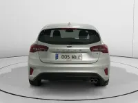 Usado Ford Focus ST-Line 125 CV (91 kW) 2023 Gris / plata Berlina