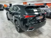 Usado Lexus NX300h Sport Line 197 CV (144 kW) 2021 Negro SUV