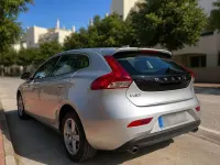 Usado Volvo V40 Momentum 150 CV (110 kW) 2015 Gris Utilitario