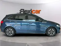 Begagnad Mercedes B180 116 HK (85 kW) 2019 Blå Minibuss