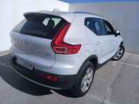 Usado Volvo XC40 Core 163 CV (119 kW) 2022 Gris / plata SUV