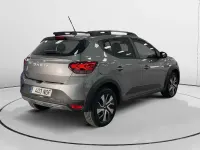 Usado Dacia Sandero Expression 101 CV (74 kW) 2025 Gris Berlina