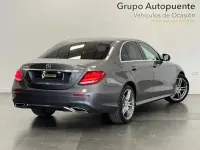 Usado Mercedes E220 194 CV (142 kW) 2017 Gris / plata Berlina