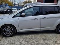 Usado Ford Grand C-Max Trend+ 125 CV (91 kW) 2018 Gris Monovolumen