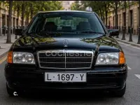 Usado Mercedes C180 122 CV (89 kW) 1994 Azul Berlina