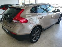 Usado Volvo V40 CC Momentum 115 CV (84 kW) 2014 Beige Familiar