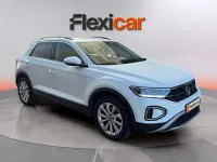 Usado VW T-Roc Life 150 CV (110 kW) 2023 Blanco SUV