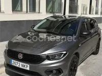 Usado Fiat Tipo Lounge 95 CV (69 kW) 2021 Gris / plata Familiar
