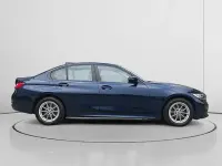 Usado BMW 318 150 CV (110 kW) 2022 Azul Berlina