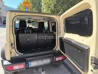 Begagnad Suzuki Jimny 102 HK (75 kW) 2019 Beige SUV