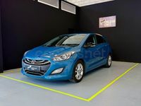 Usado Hyundai i30 110 CV (80 kW) 2014 Azul Berlina