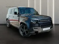 Usado Land Rover Defender SE 249 CV (183 kW) 2025 Gris SUV