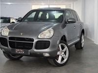 Usado Porsche Cayenne Turbo 450 CV (330 kW) 2005 Gris / plata SUV