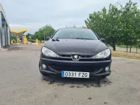 Usado Peugeot 206 70 CV (51 kW) 2009 Negro Berlina