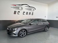 Usado Mercedes CLA200 Shooting Brake 150 CV (110 kW) 2019 Gris / plata Familiar