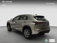 Usado Lexus NX300h Executive Line 197 CV (144 kW) 2017 Gris / plata SUV
