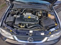 Usado Opel Vectra 82 CV (60 kW) 1999 Negro Berlina