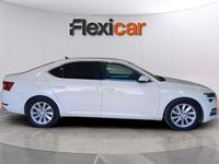 Usado Skoda Superb Ambition 120 CV (88 kW) 2020 Blanco Berlina