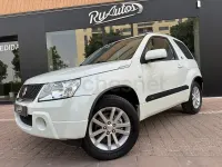 Usado Suzuki Grand Vitara 106 CV (77 kW) 2007 Blanco SUV