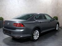 Usado VW Passat 220 CV (161 kW) 2016 Gris metalizado Berlina