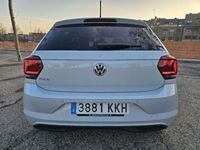 Usado VW Polo Sportline 116 CV (85 kW) 2018 Gris Utilitario