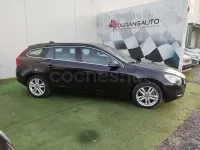 Usado Volvo V60 Momentum 115 CV (84 kW) 2012 Negro Familiar