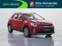 Usado Kia Stonic 84 CV (61 kW) 2020 Rojo SUV